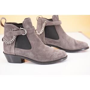 Salvatore Ferragamo Ardisievit Chain Ankle Boots Sz 6 C Chelsea $930 Grey Suede